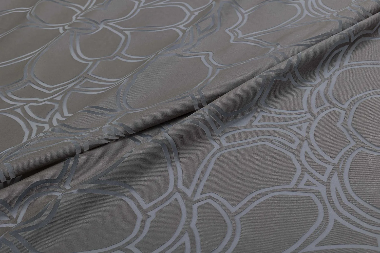 SOPRANO 1806  SOPRANO Galleria Arben